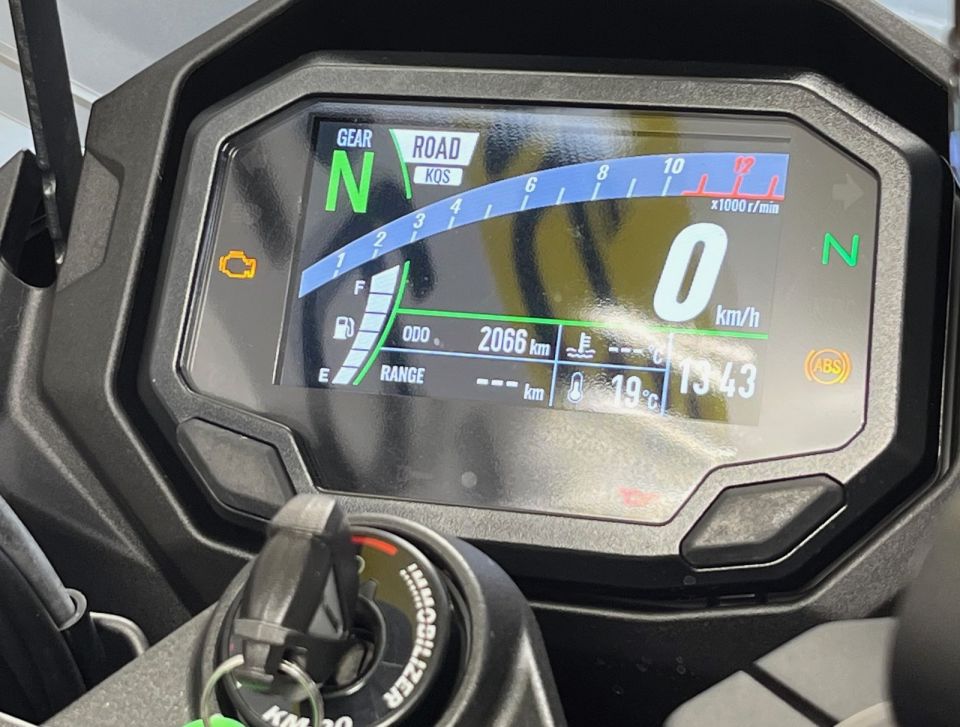 KAWASAKI NINJA 1100 SX SE 12