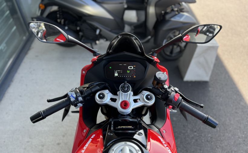 QJ MOTOR SRK 800 RR 6
