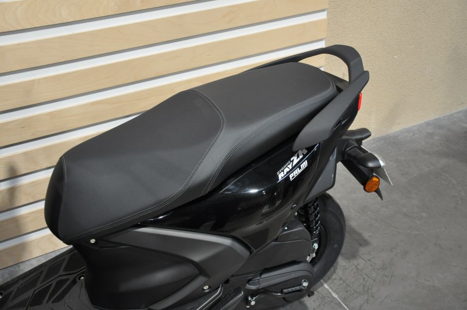 YAMAHA RayZR 125 9