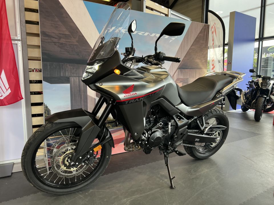 HONDA XL750 TRANSALP 16