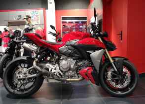 DUCATI STREETFIGHTER - 2025