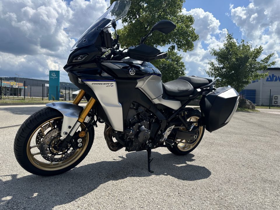 YAMAHA TRACER 9 GT + 2