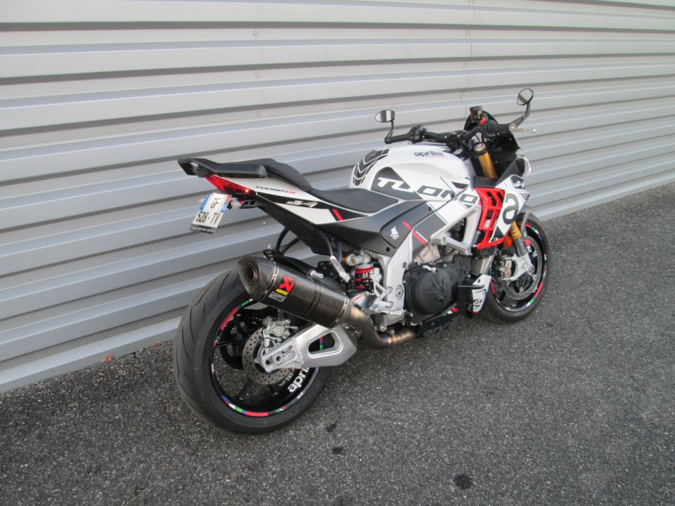 APRILIA TUONO 1100  V4 RR 16