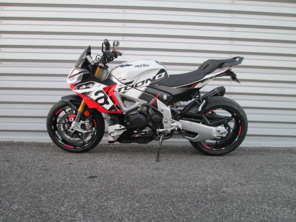APRILIA TUONO 1100  V4 RR 24
