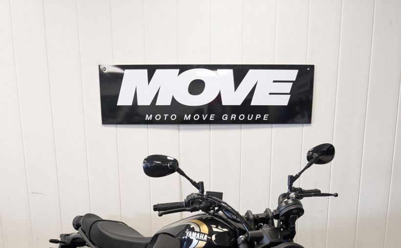 YAMAHA XSR 700 1
