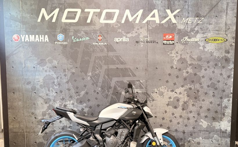 YAMAHA MT-07 Y-AMT 0