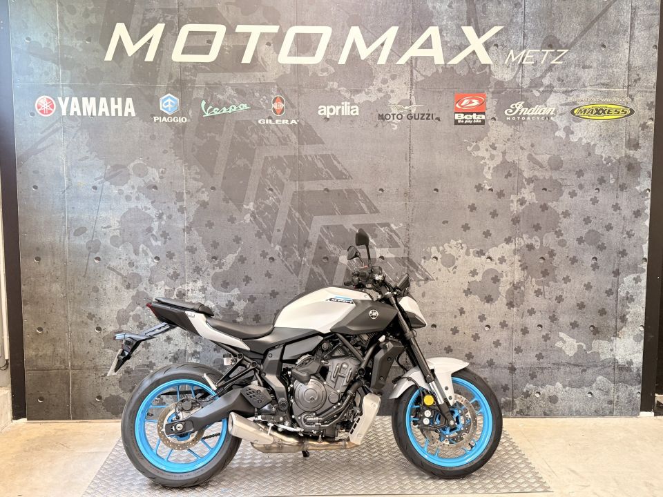 YAMAHA MT-07 Y-AMT 0