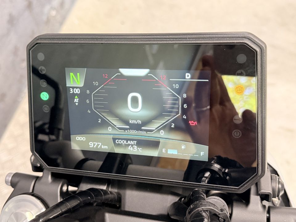 YAMAHA MT-07 Y-AMT 27