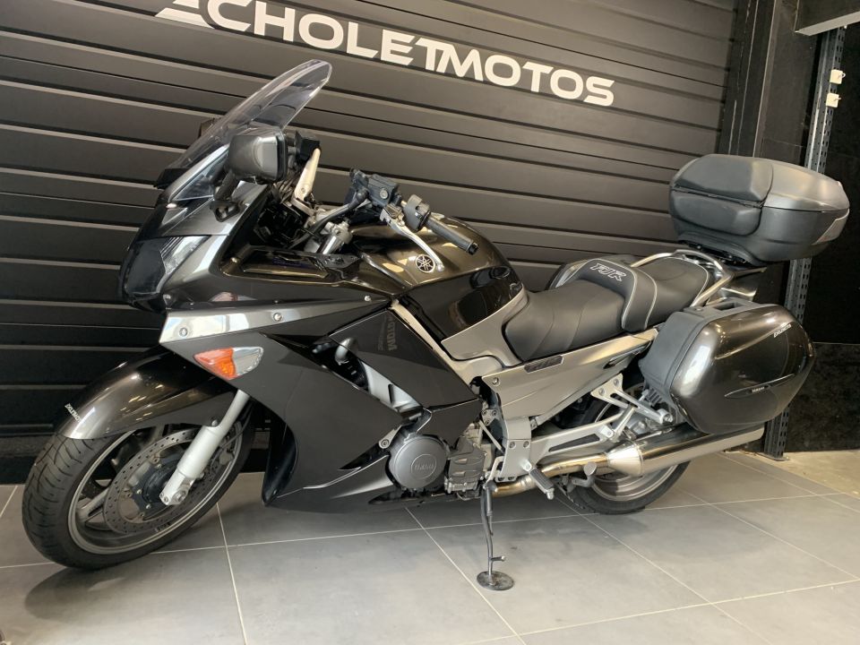 YAMAHA FJR 1300A 16
