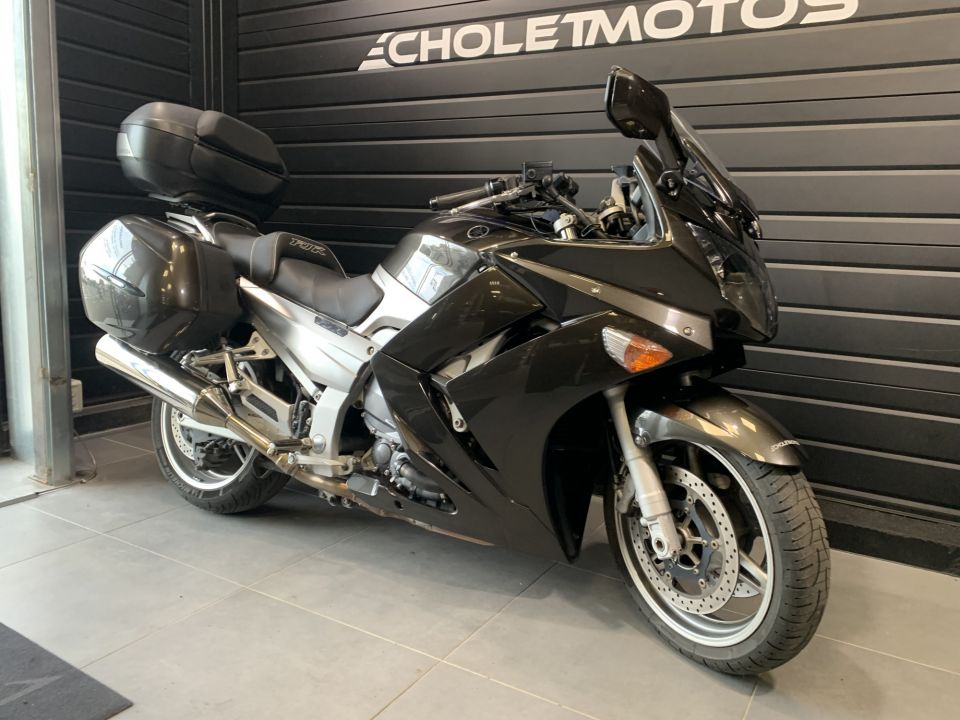 YAMAHA FJR 1300A 8