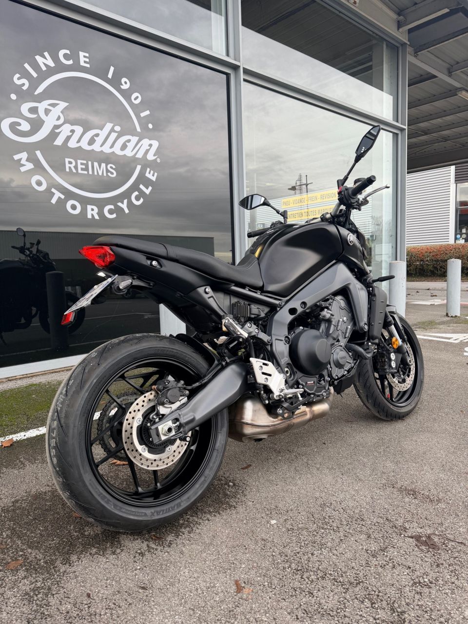 YAMAHA MT-09 6