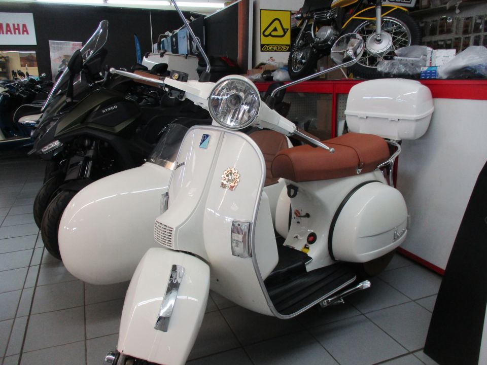 VESPA PX 125 SIDE CAR 20