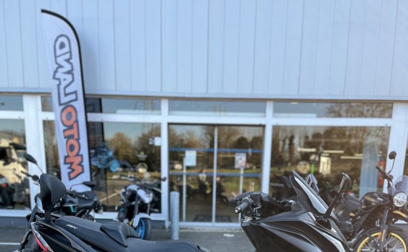 KYMCO AK 550 0