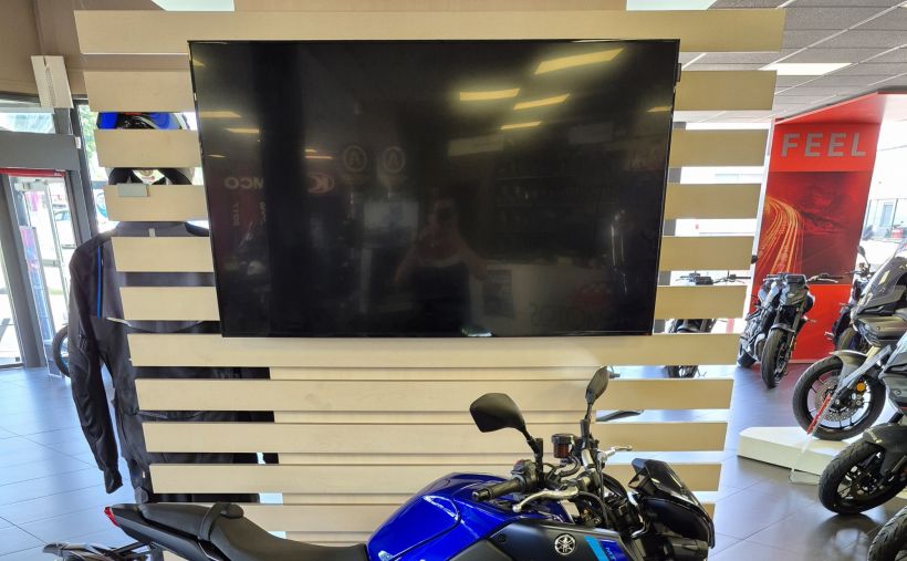 YAMAHA MT-10 2