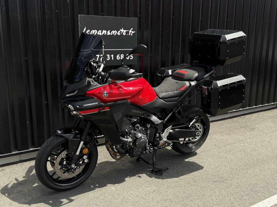 YAMAHA TRACER 9 20