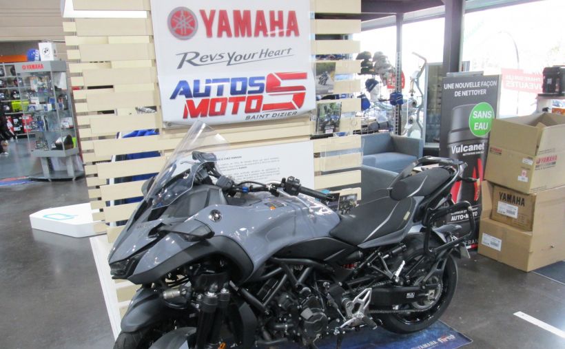 YAMAHA 900 NIKEN GT 0