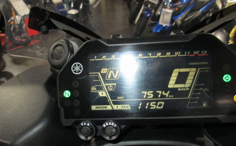 YAMAHA 900 NIKEN GT 4
