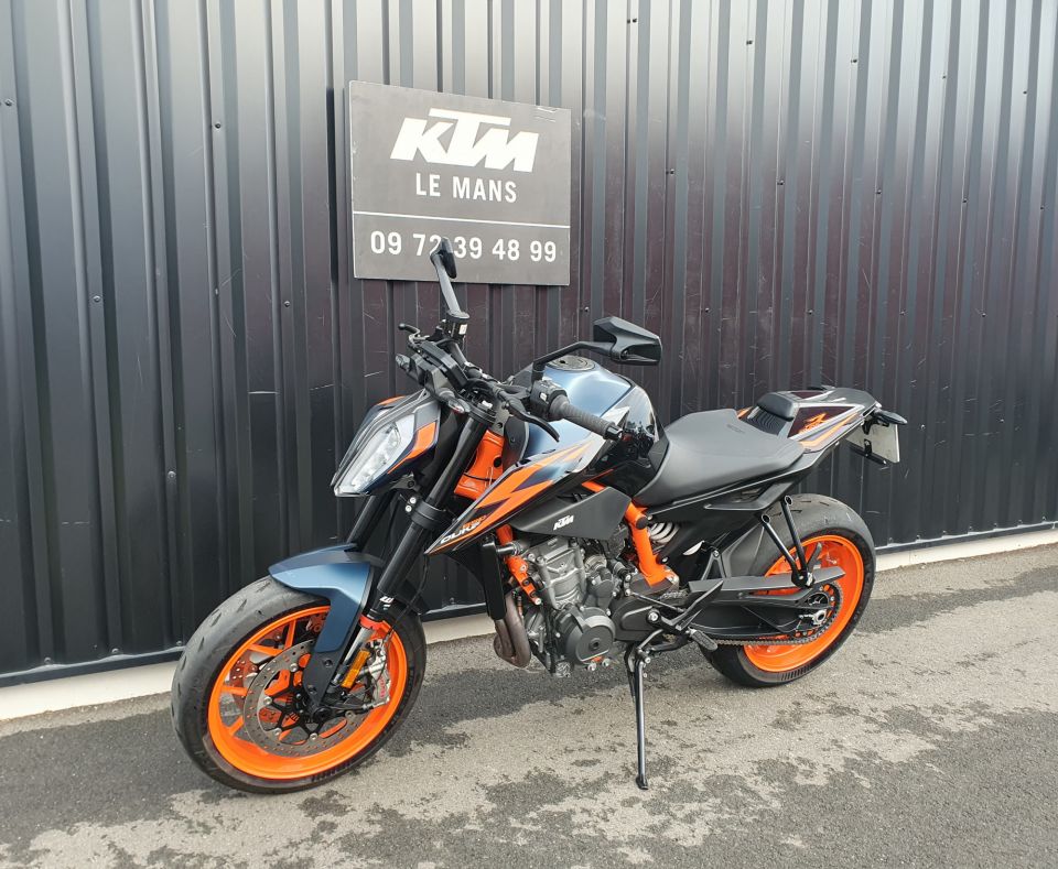 KTM 890 DUKE R 10
