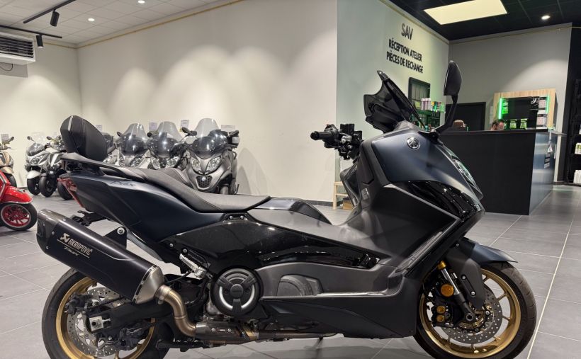 YAMAHA XP T-MAX 560 TECH MAX 1