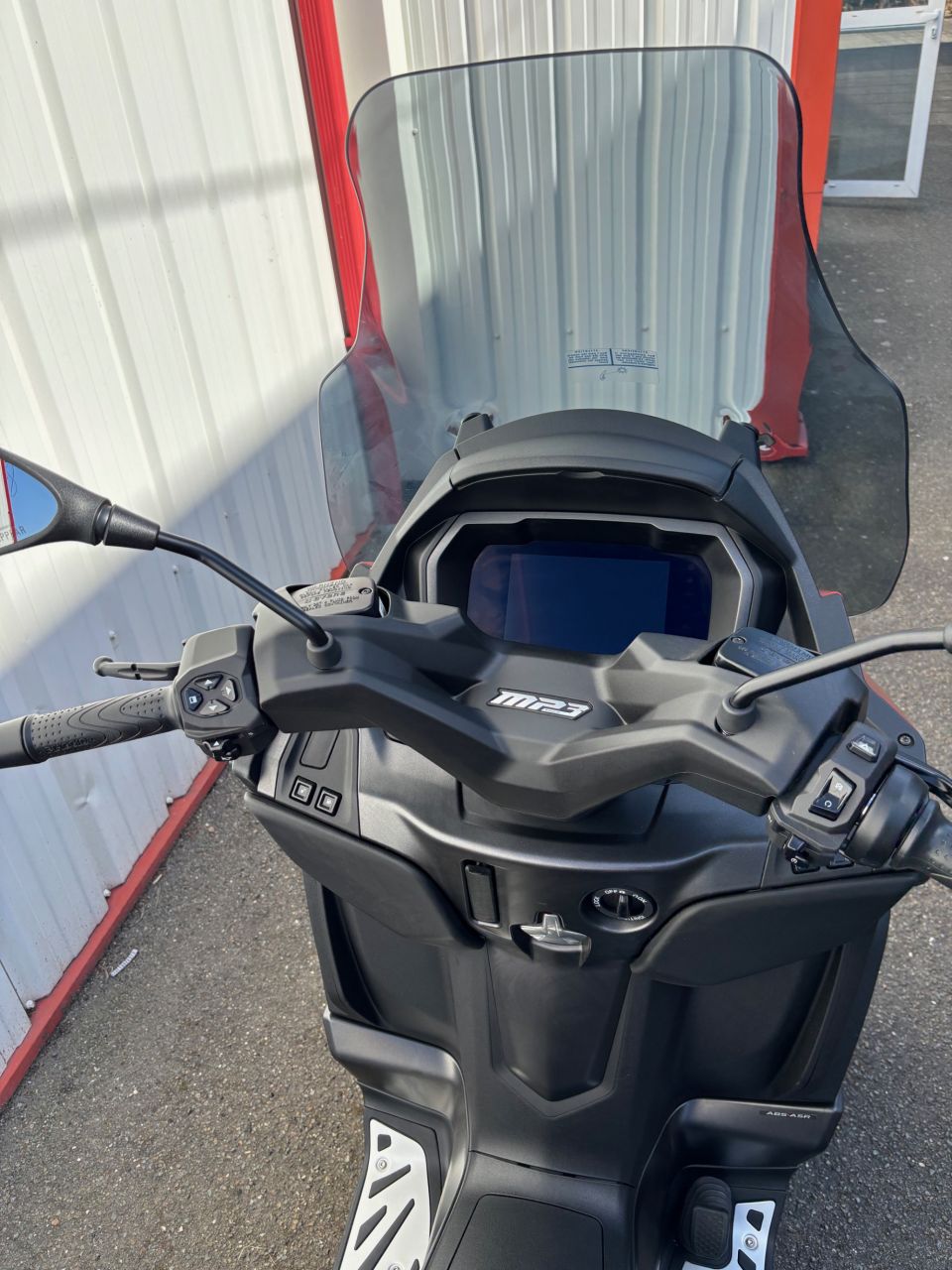 PIAGGIO MP3 400 RST SPORT 35