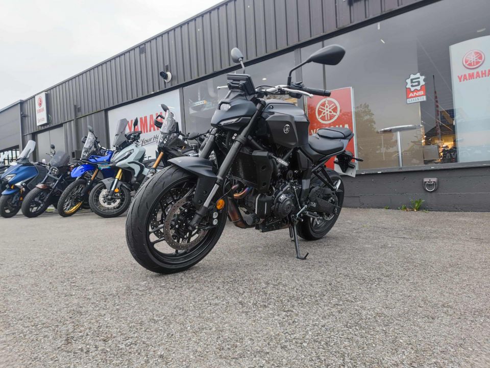 YAMAHA MT-07 0