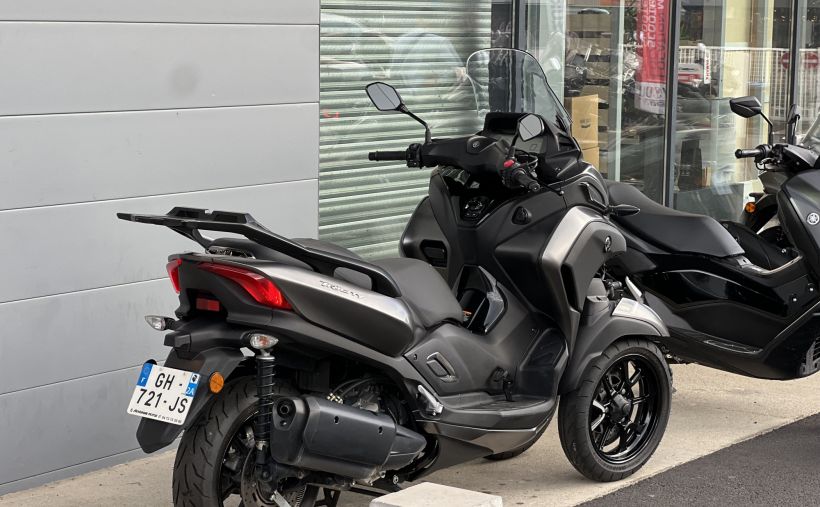 YAMAHA TRICITY 300 2