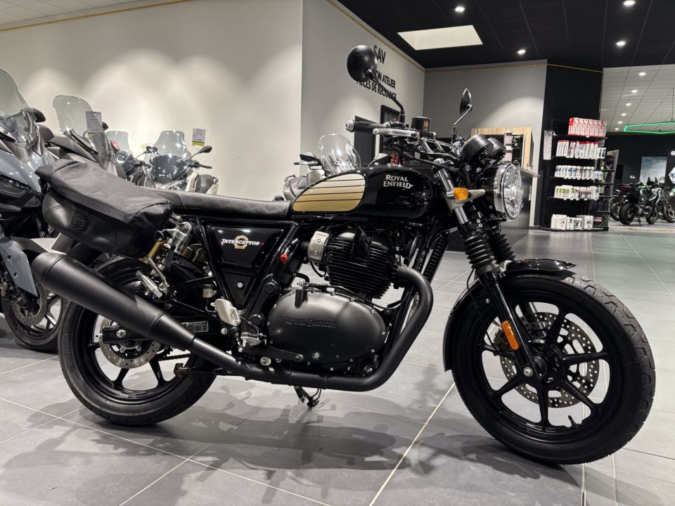ROYAL ENFIELD INTERCEPTOR 5