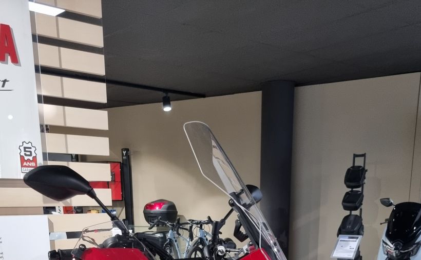 YAMAHA TRACER 7 1