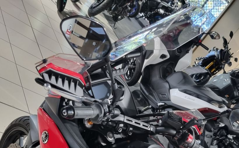 YAMAHA TRACER 7 6
