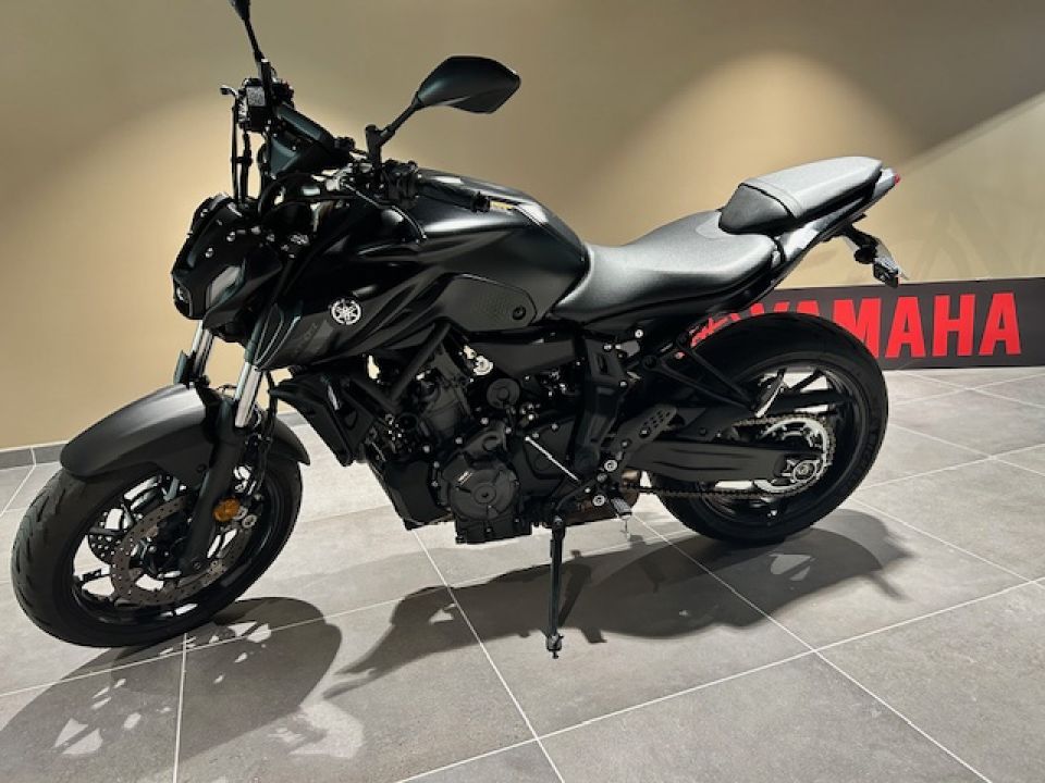 YAMAHA MT-07 (47.5CV) 2