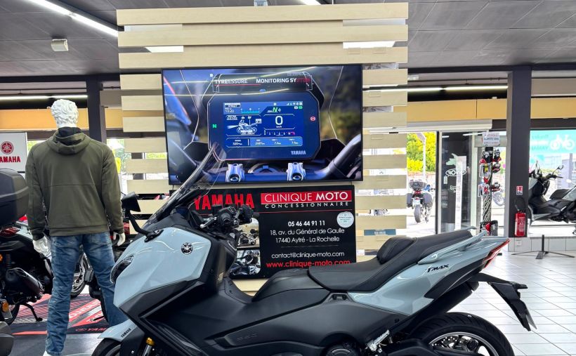 YAMAHA XP T-MAX 560 TECH MAX 3