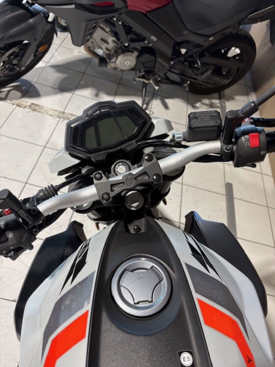 YAMAHA MT-125 ABS 2