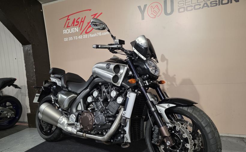 YAMAHA V-MAX 1700 2