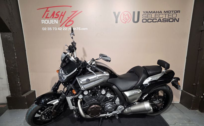 YAMAHA V-MAX 1700 1