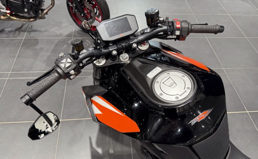 KTM 1290 SUPER DUKE R 2