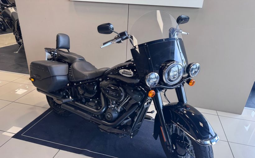 HARLEY-DAVIDSON SOFTAIL HERITAGE 1870 CLASSIC FLHC 114 16
