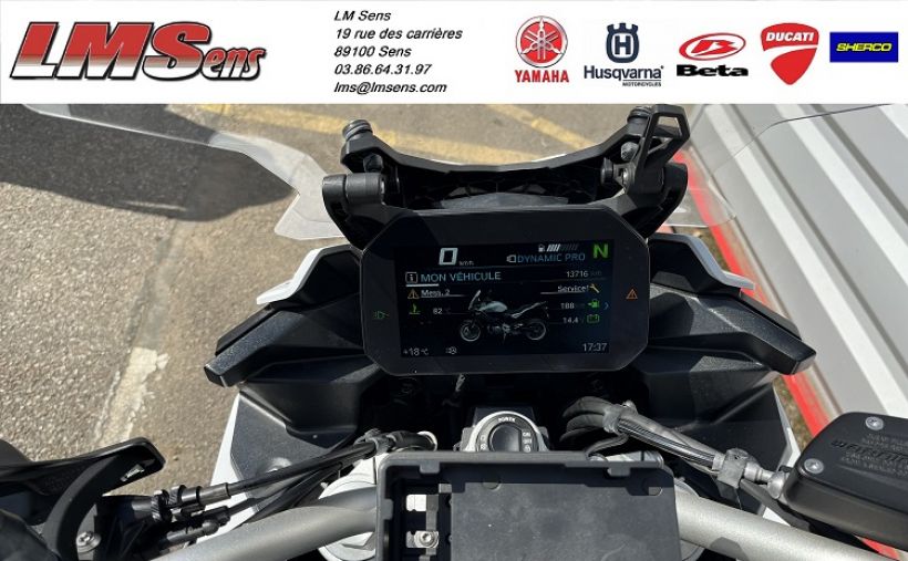 BMW F 900 XR 2
