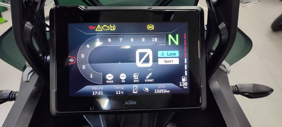 KTM 1290 ADVENTURE S 45