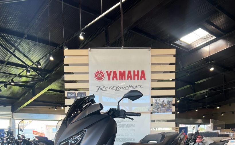 YAMAHA XMAX 125 1