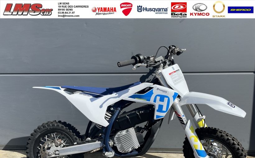 HUSQVARNA EE 3 0