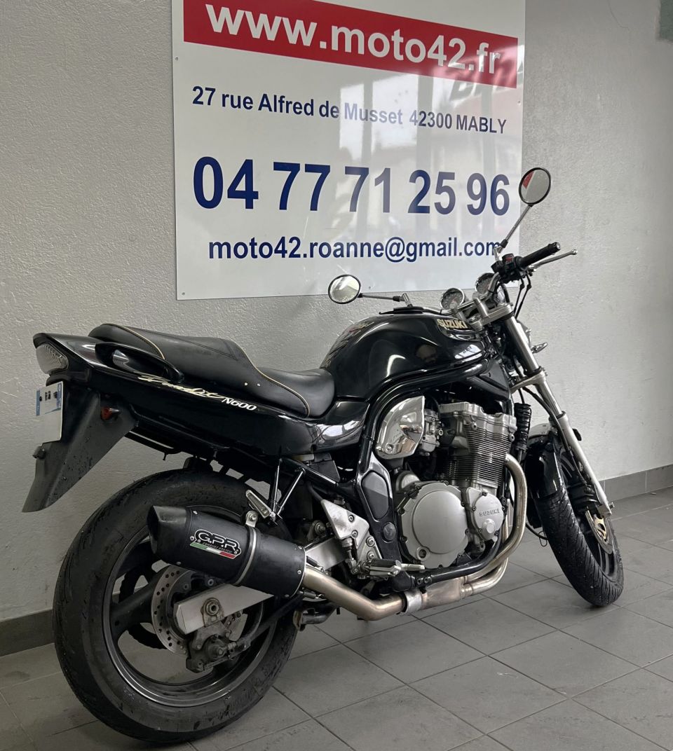 SUZUKI GSF 600 BANDIT 9
