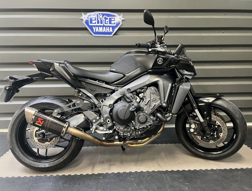 YAMAHA MT-09  Y-AMT 0