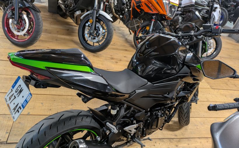 KAWASAKI Z 400 J 60