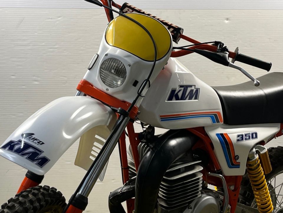 KTM GS 240 DF 18