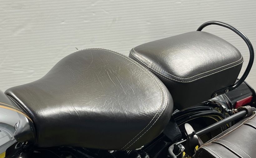 ROYAL ENFIELD CLASSIC CHROME 7
