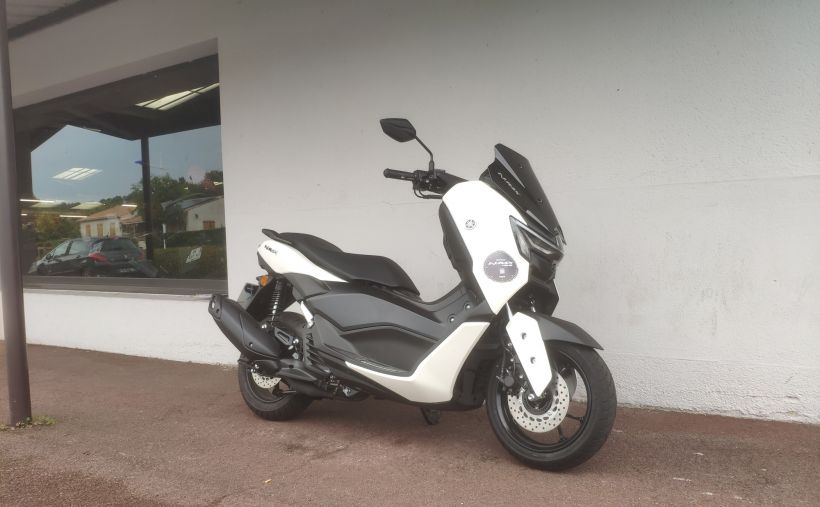 YAMAHA NMAX 125 4