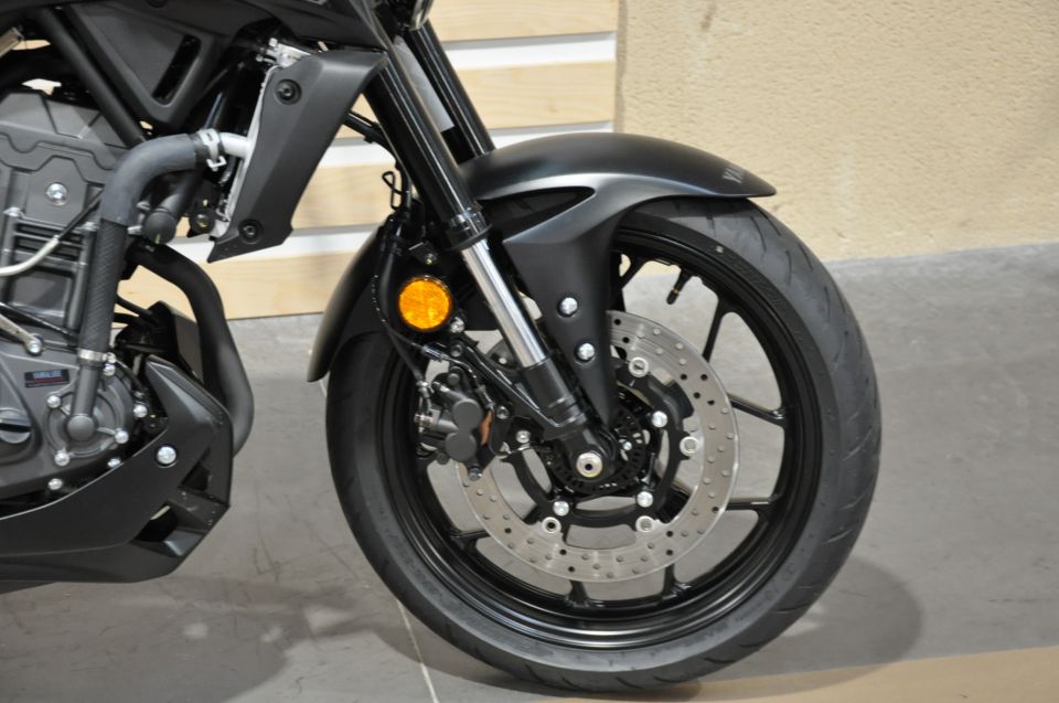 YAMAHA MT-03 300 2