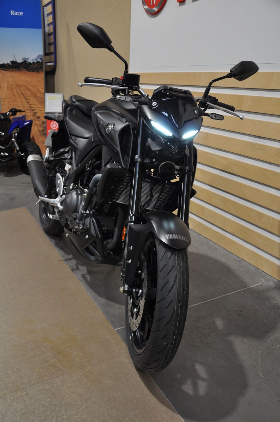 YAMAHA MT-03 300 5
