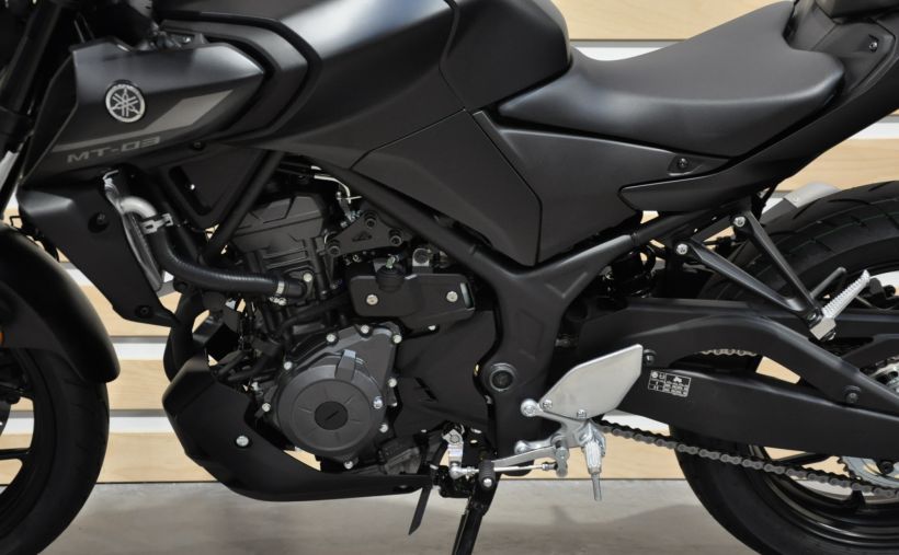 YAMAHA MT-03 300 7