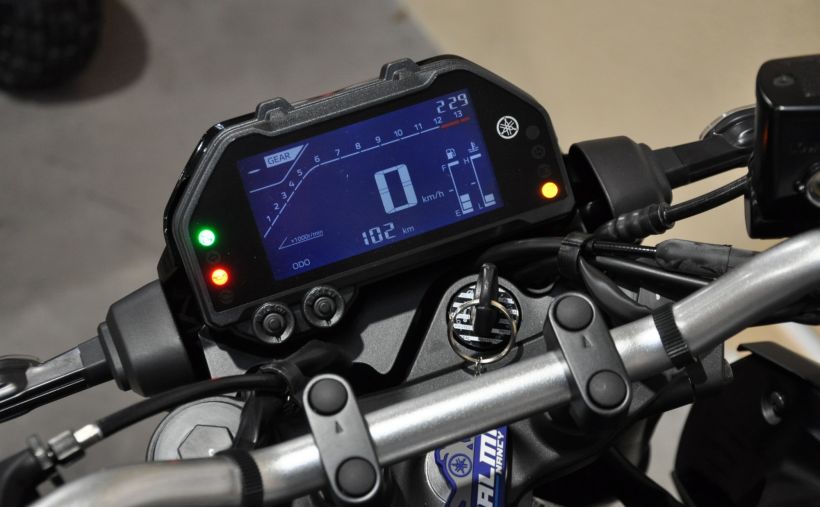 YAMAHA MT-03 300 12
